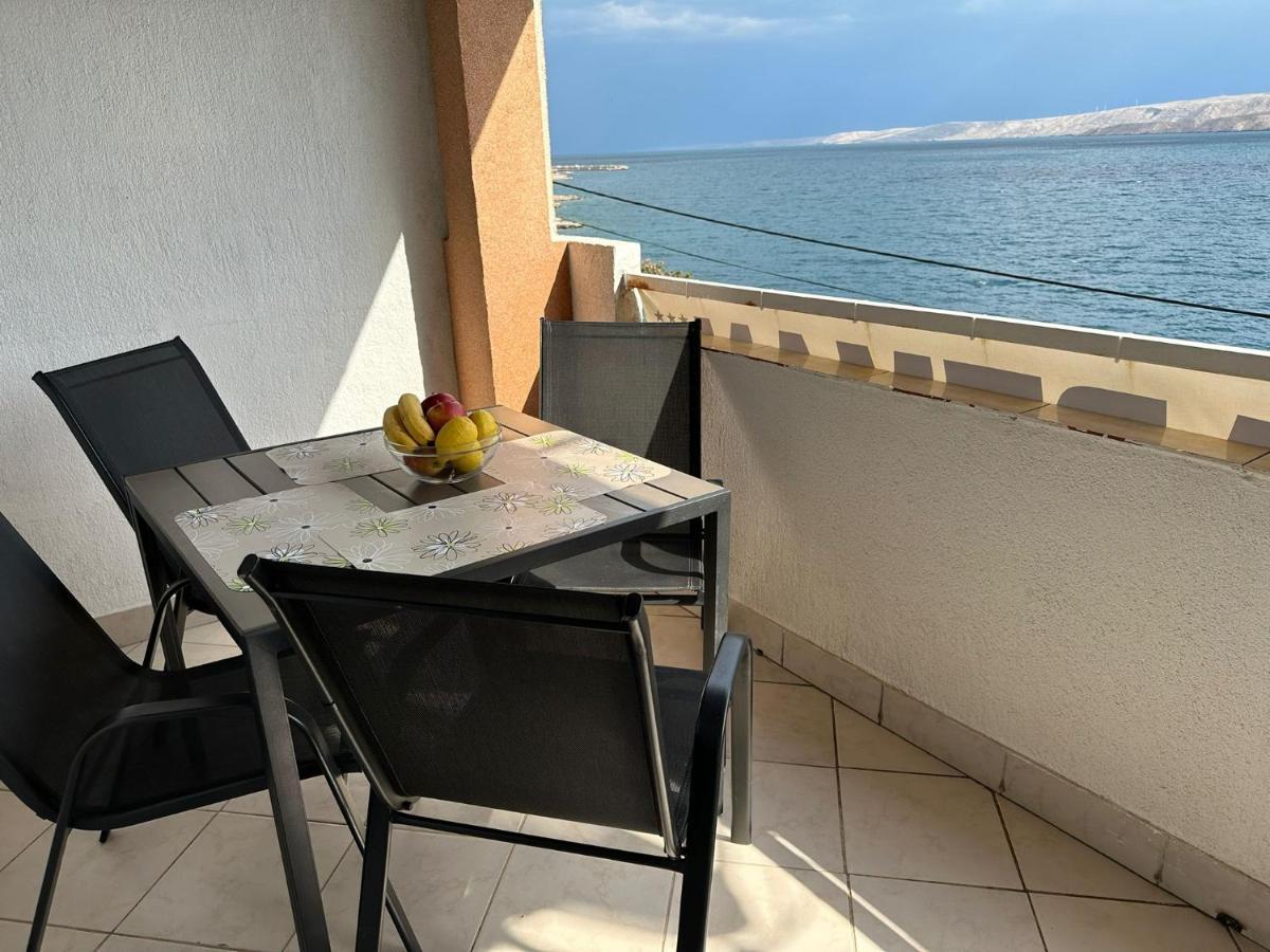 Apartmani Karlobag Exteriér fotografie