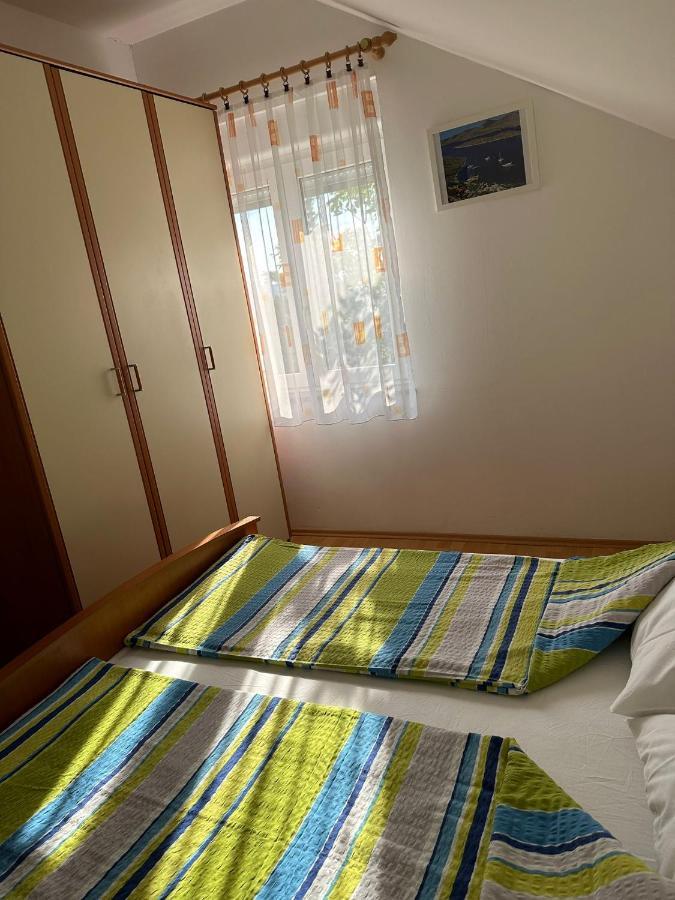 Apartmani Karlobag Exteriér fotografie