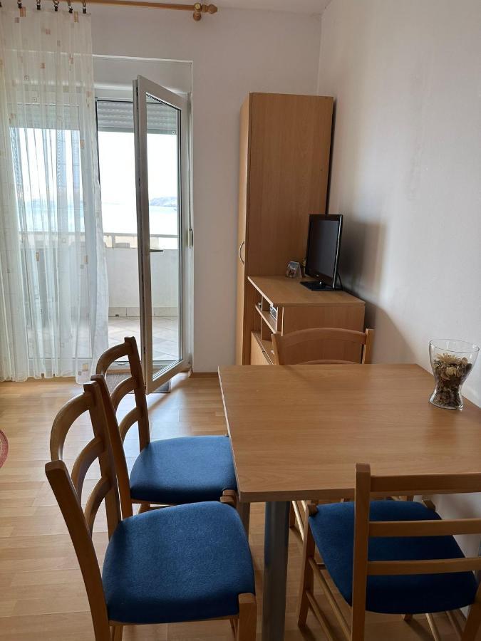 Apartmani Karlobag Exteriér fotografie