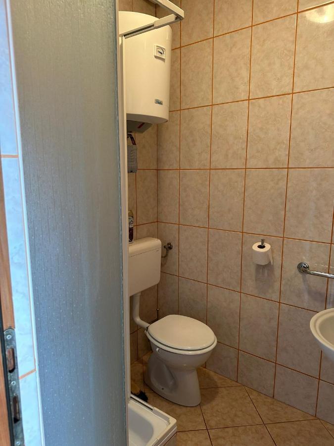 Apartmani Karlobag Exteriér fotografie